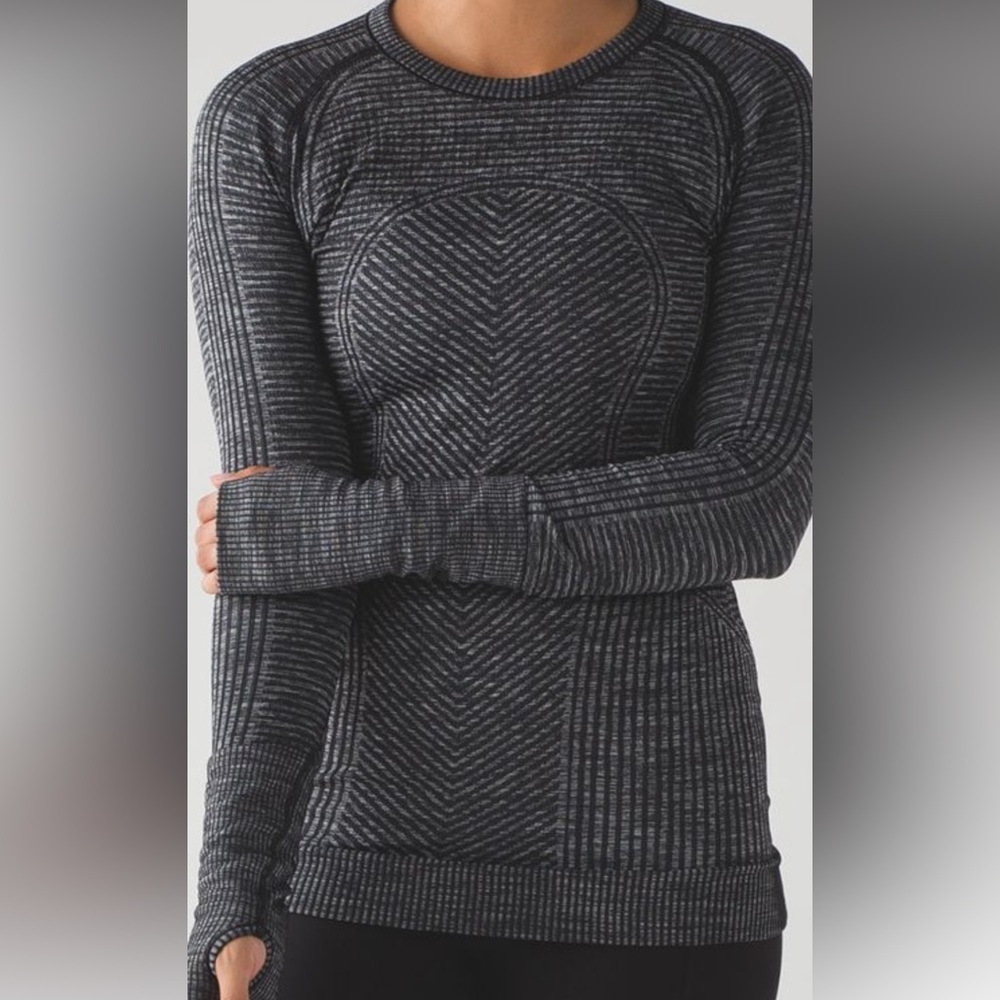 Lululemon Restless long sleeves pullover, size small